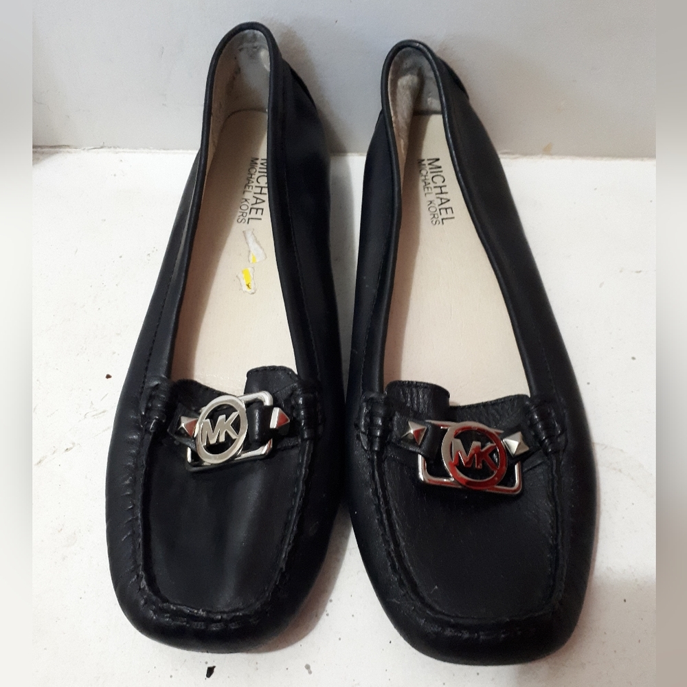 Michael Kors leather flats